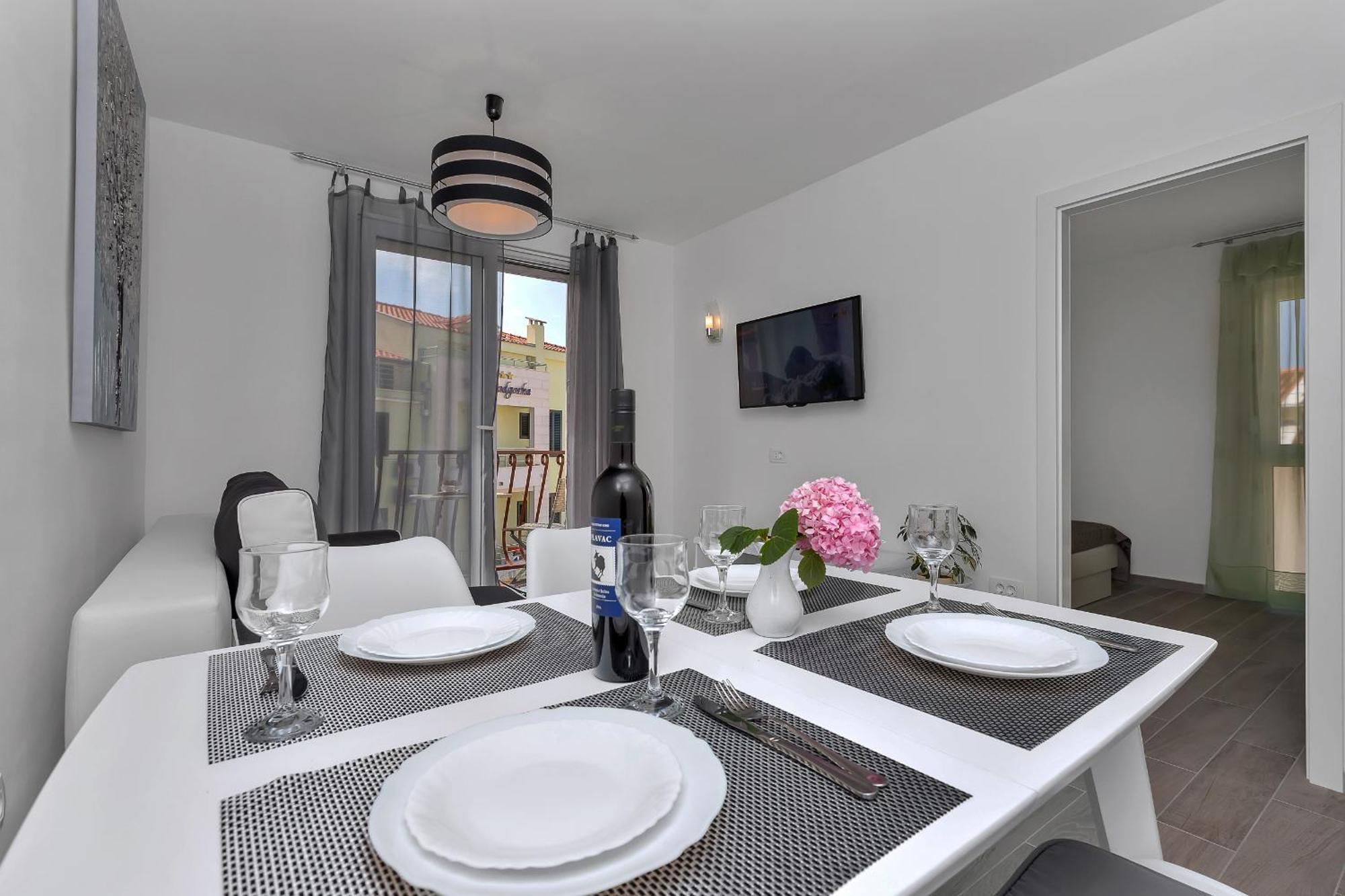 Apartment Kate Подгора Екстериор снимка