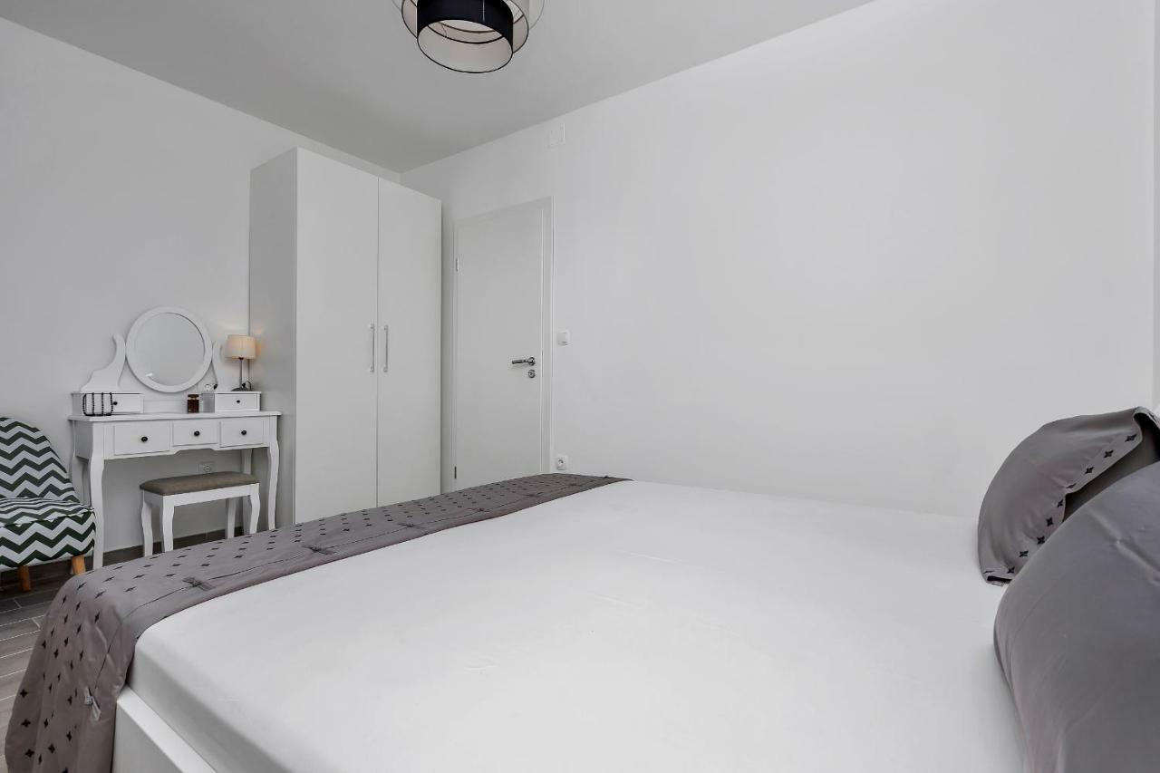 Apartment Kate Подгора Екстериор снимка